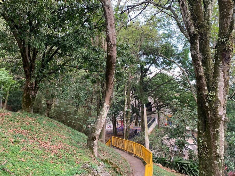 Acogedor Urbanizacion Tricentenario * Medellin